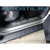 Tiguan Накладки на пластиковые пороги надпись Volkswagen 2 шт