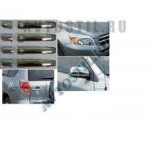 RAV4 Набор хромированных накладок; фары; задние фонари; поворотники; бензобак; зеркала, ручки дверей.