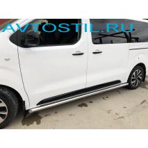 Zafira Life    60   