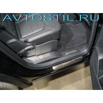 Teramont Накладки на пластиковые пороги задние лотип VW 2 шт