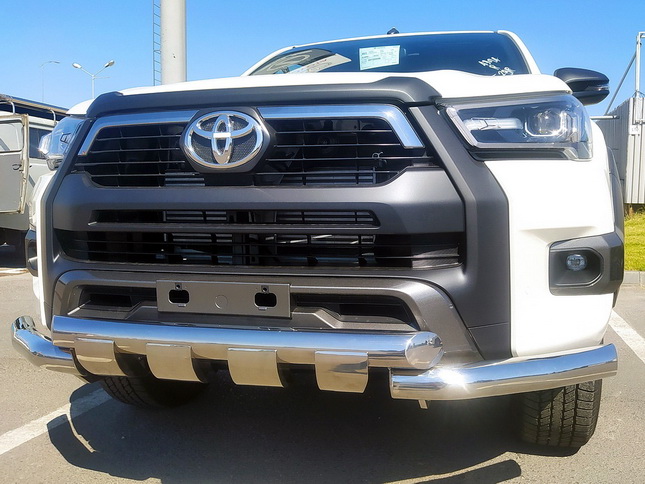   Toyota Hilux Black Onyx 2020