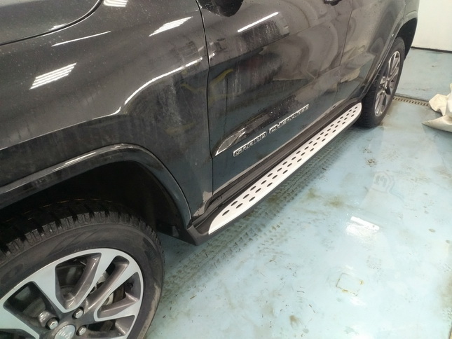   Jeep Grand Cherokee 2011-