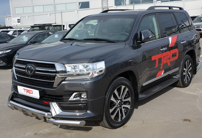    Toyota Land Cruiser 200 TRD