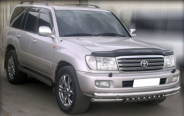    Toyota Land Cruiser 100