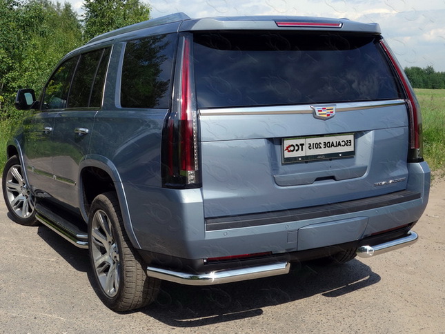    Cadillac Escalade 2015