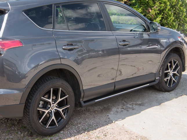    Toyota RAV4 2015