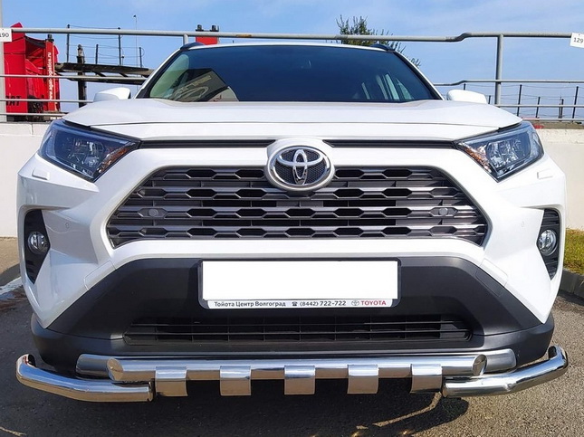    Toyota RAV-4 2020