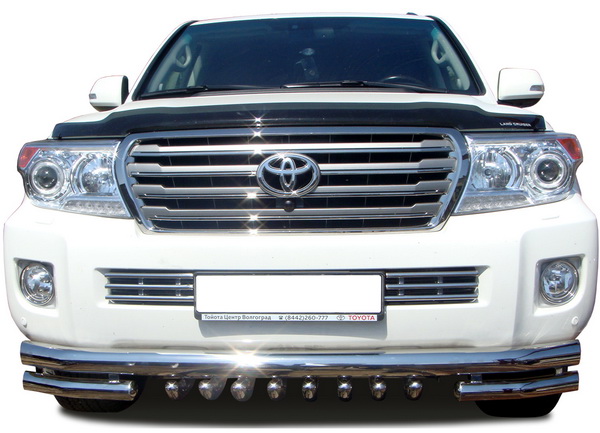    Toyota Land Cruiser 200