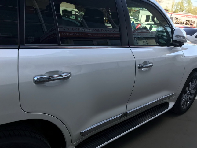    Toyota Land Cruiser 200 TRD