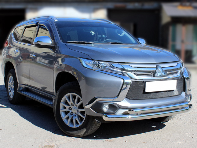    MITSUBISHI PAJERO SPORT 2017