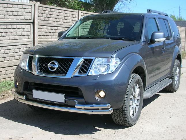    Nissan Pathfinder 2011