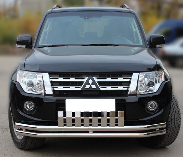   Mitsubishi Pajero 4